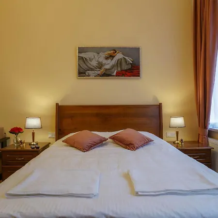 At Shopena St. 4 Apartamento