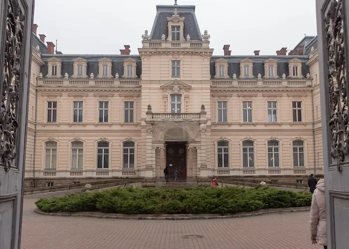 Апартаменты At Shopena St. 4